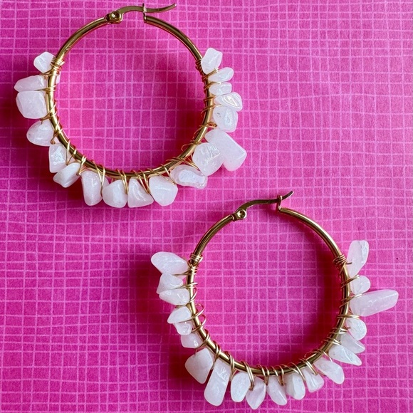 New Natural Brazilian Frosty Snow White Quartz Crystal Gold Tone Hoop Earrings - Picture 2 of 9